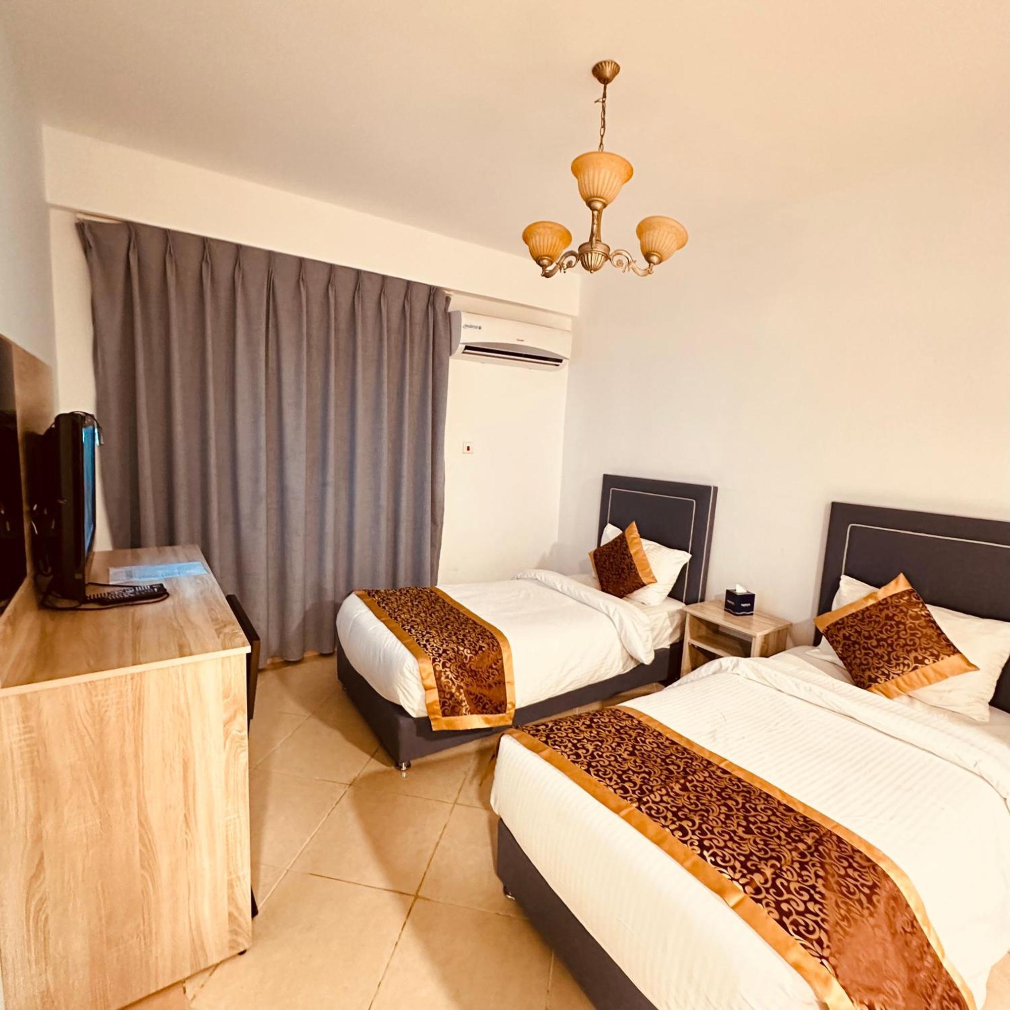 Aquavista Hotel & Suites Aqaba Exterior photo