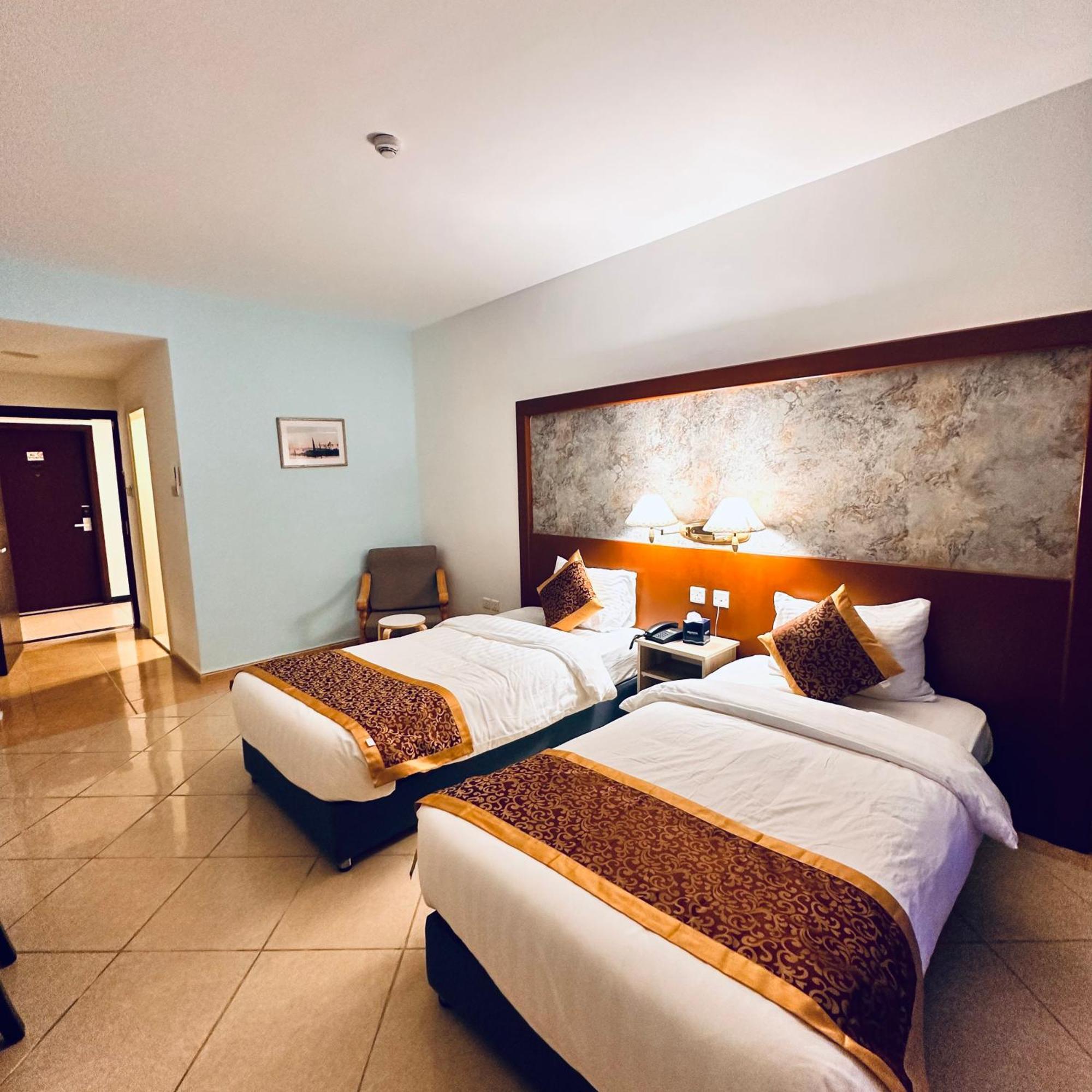 Aquavista Hotel & Suites Aqaba Exterior photo